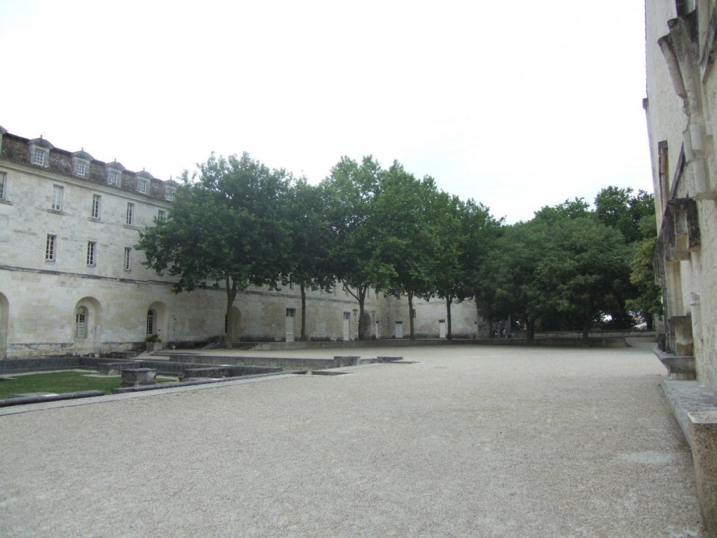 Foto de Saintes, Francia