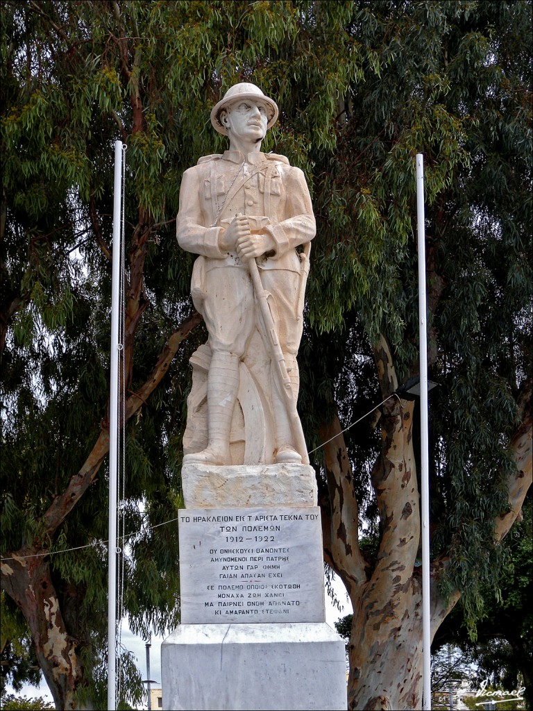 Foto: 111002-026 HERAKLION. CRETA - Heraklion (Crete), Grecia