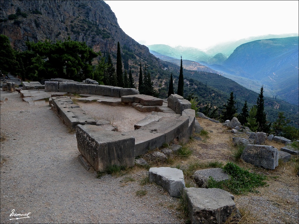 Foto: 111003-021 DELFOS - Delfos, Grecia