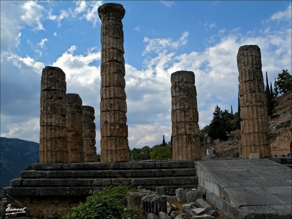 Foto: 111003-042 DELFOS - Delfos, Grecia