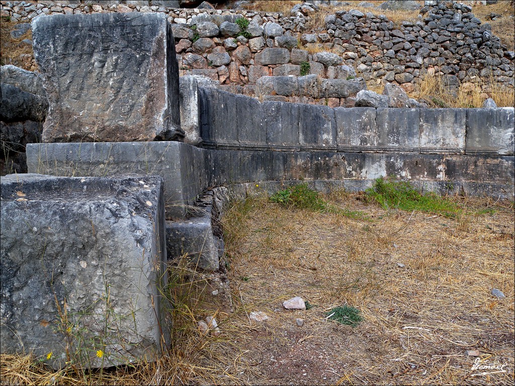 Foto: 111003-076 DELFOS - Delfos, Grecia