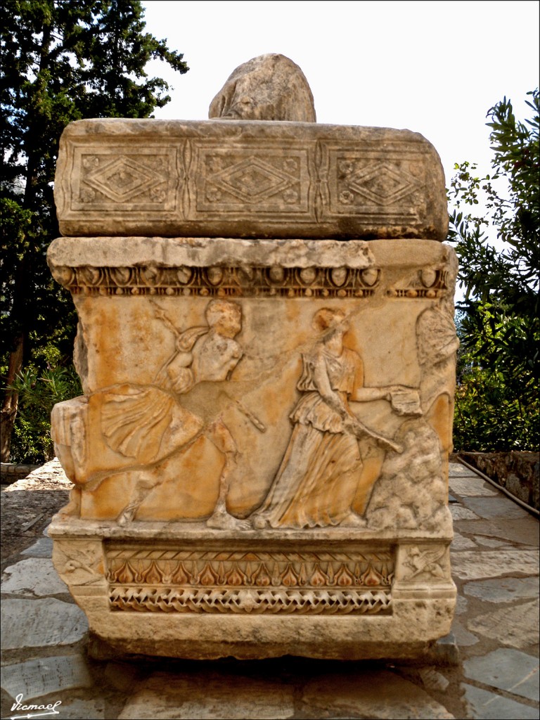 Foto: 111003-087 DELFOS - Delfos, Grecia