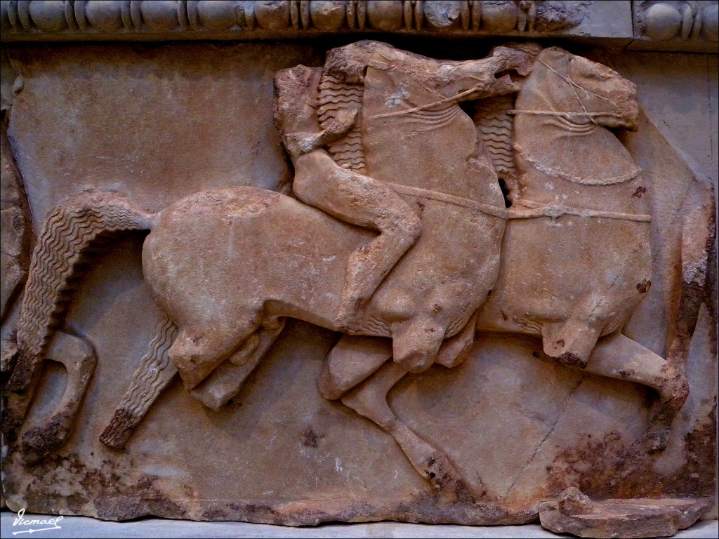 Foto: 111003-104 DELFOS - Delfos, Grecia