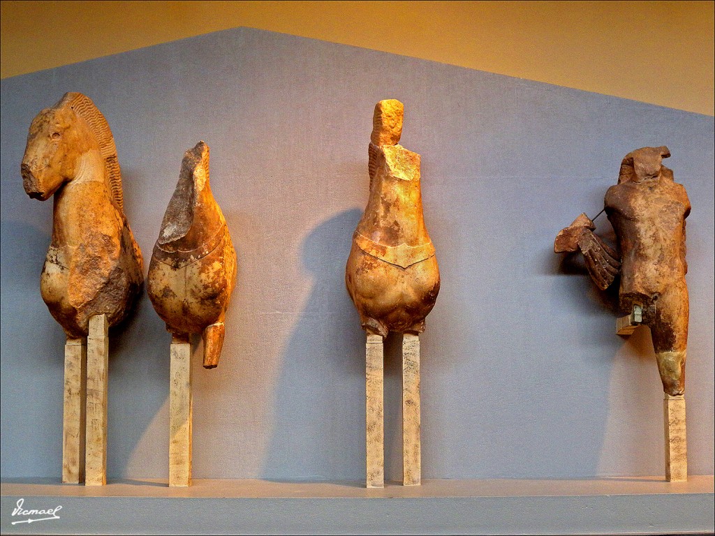 Foto: 111003-127 DELFOS - Delfos, Grecia