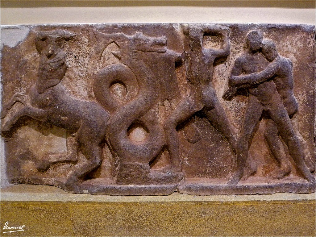 Foto: 111003-155 DELFOS - Delfos, Grecia