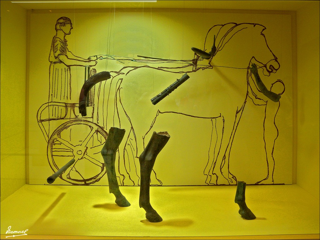 Foto: 111003-160 DELFOS - Delfos, Grecia