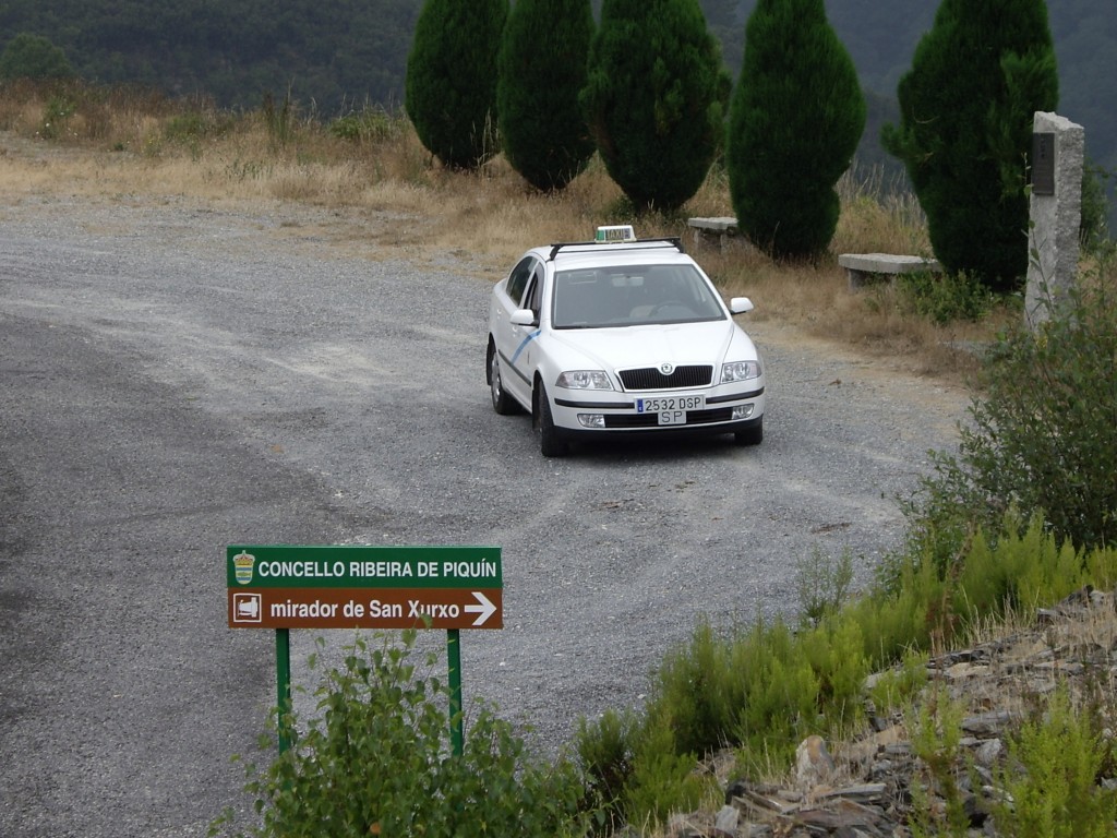 Foto: Taxi 1037 - Ribeira de Piquin (Lugo), España
