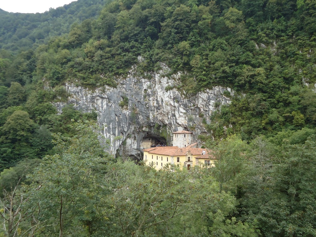 Foto: Santuario - Covadonga (Asturias), España