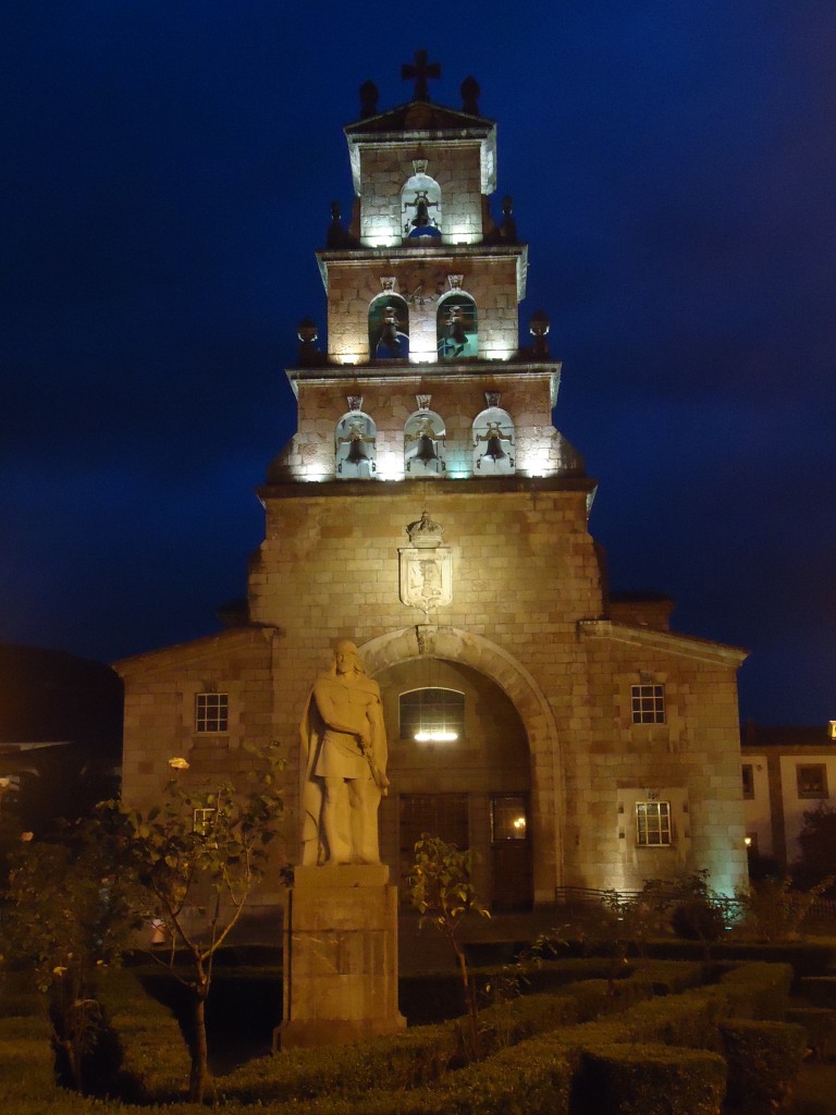 Foto: NOCTURNA - Cangas De Onis (Asturias), España