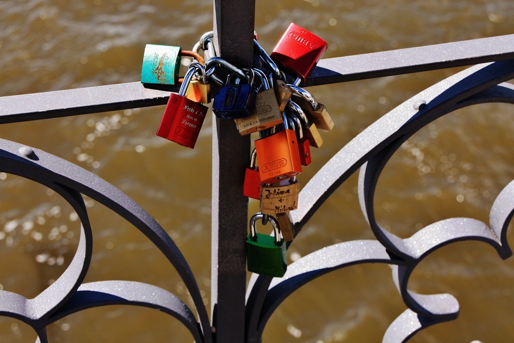 Foto: Puente de Hierro - Frankfurt am Main (Hesse), Alemania