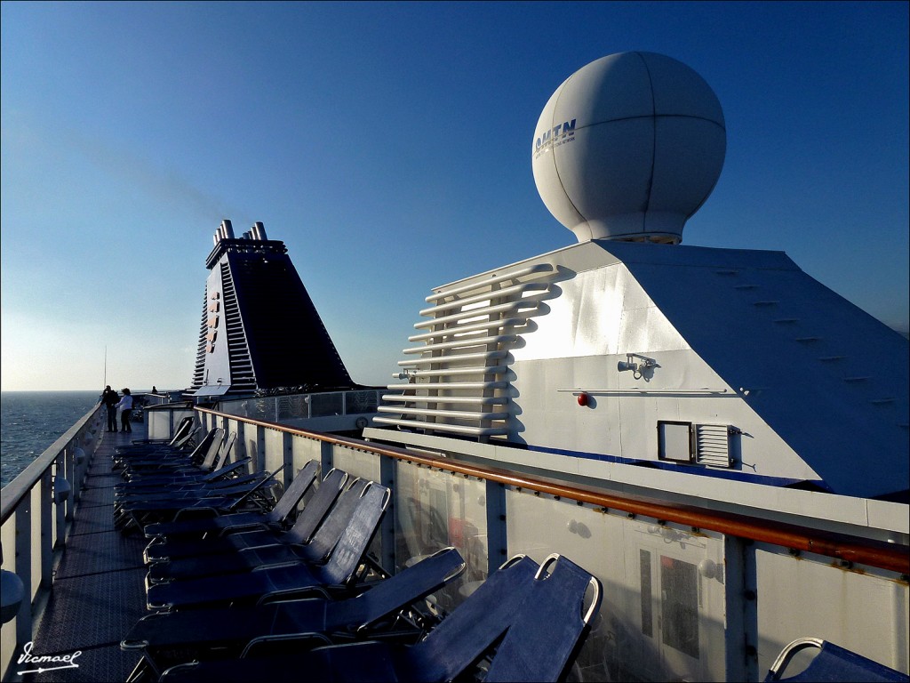 Foto: 110930-039 LOUIS MAJESTY - Mar Egeo (Attica), Grecia