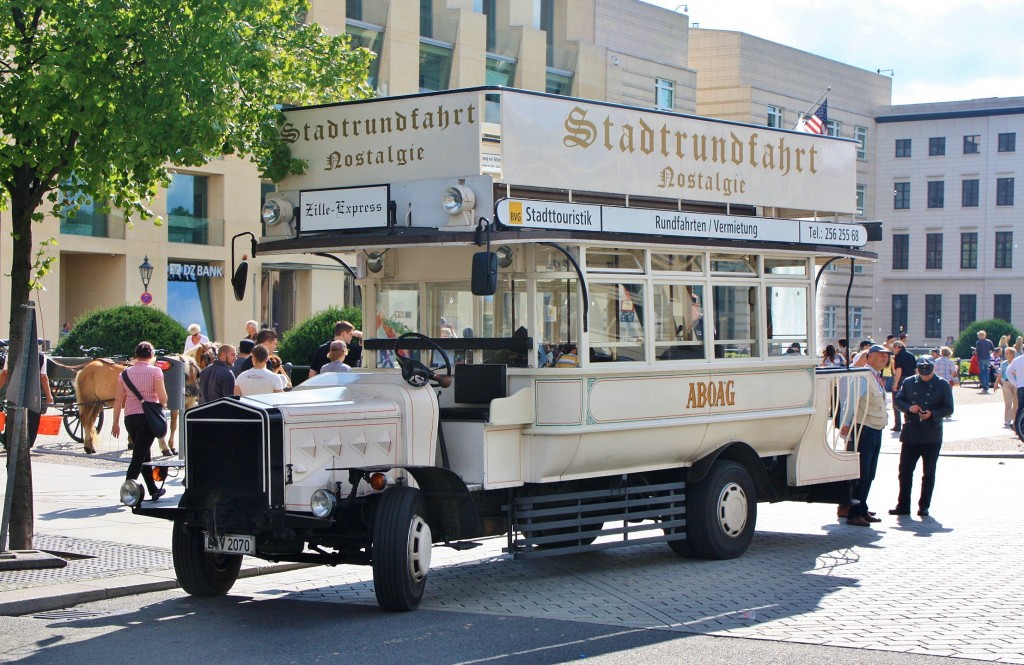 Foto: Bus turístico - Berlín (Berlin), Alemania