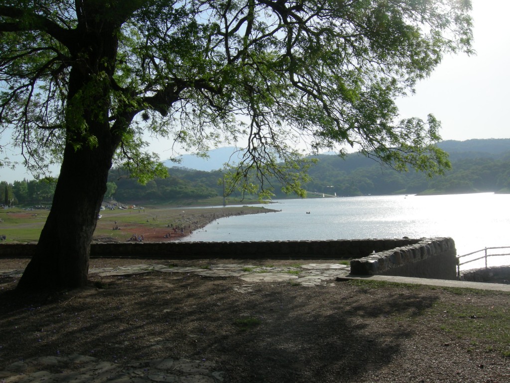 Foto: Vista del lago - El Cadillal (Tucumán), Argentina