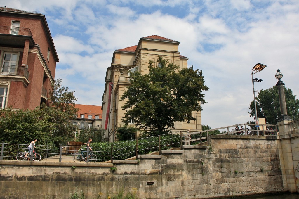 Foto: Navegando por el Spree - Berlín (Berlin), Alemania