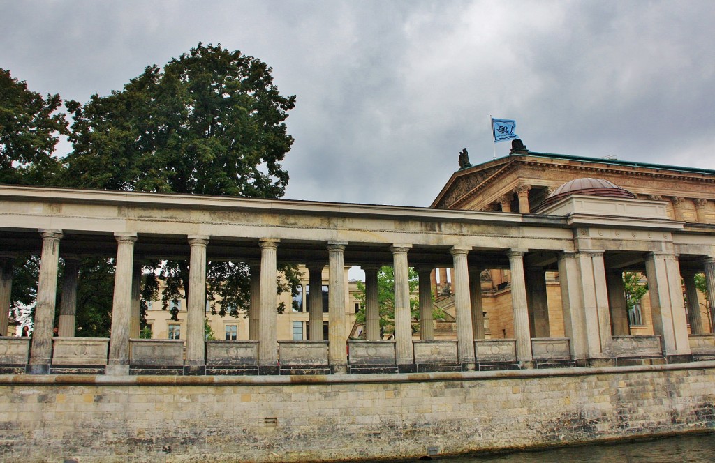 Foto: Navegando por el Spree - Berlín (Berlin), Alemania