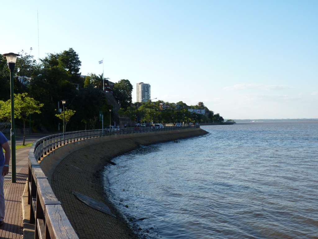Foto: Costanera. - Posadas (Misiones), Argentina