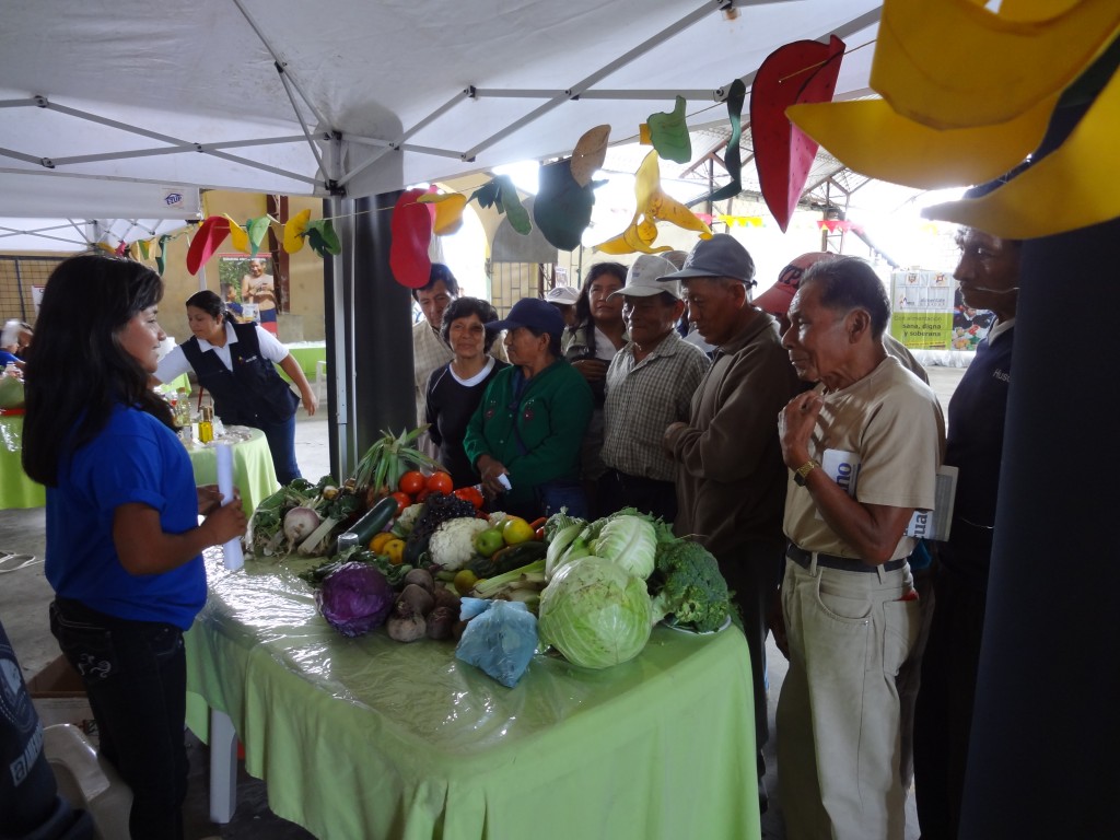 Foto: Alumnas del Colegio Mushullacta - Mushullacta (Pastaza), Ecuador
