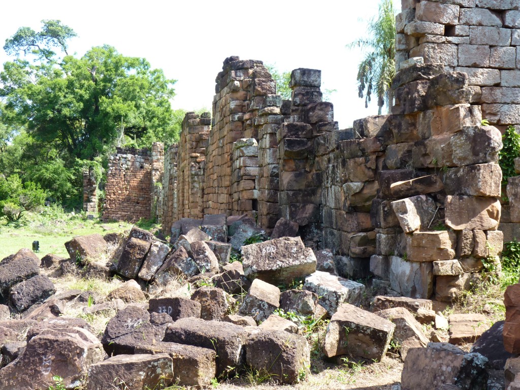 Foto: Ruinas jesuíticas. - Santa Ana (Misiones), Argentina