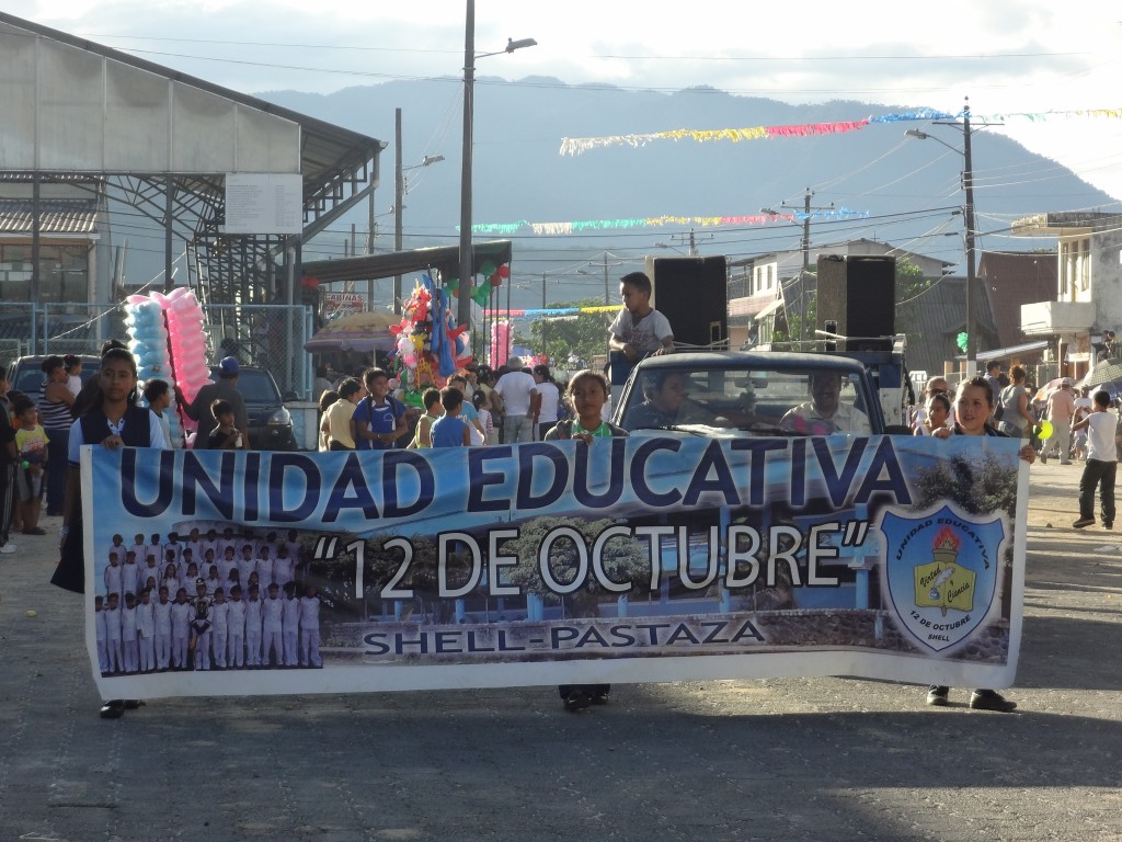 Foto: Escuela doce de Octubre - Shell (Pastaza), Ecuador