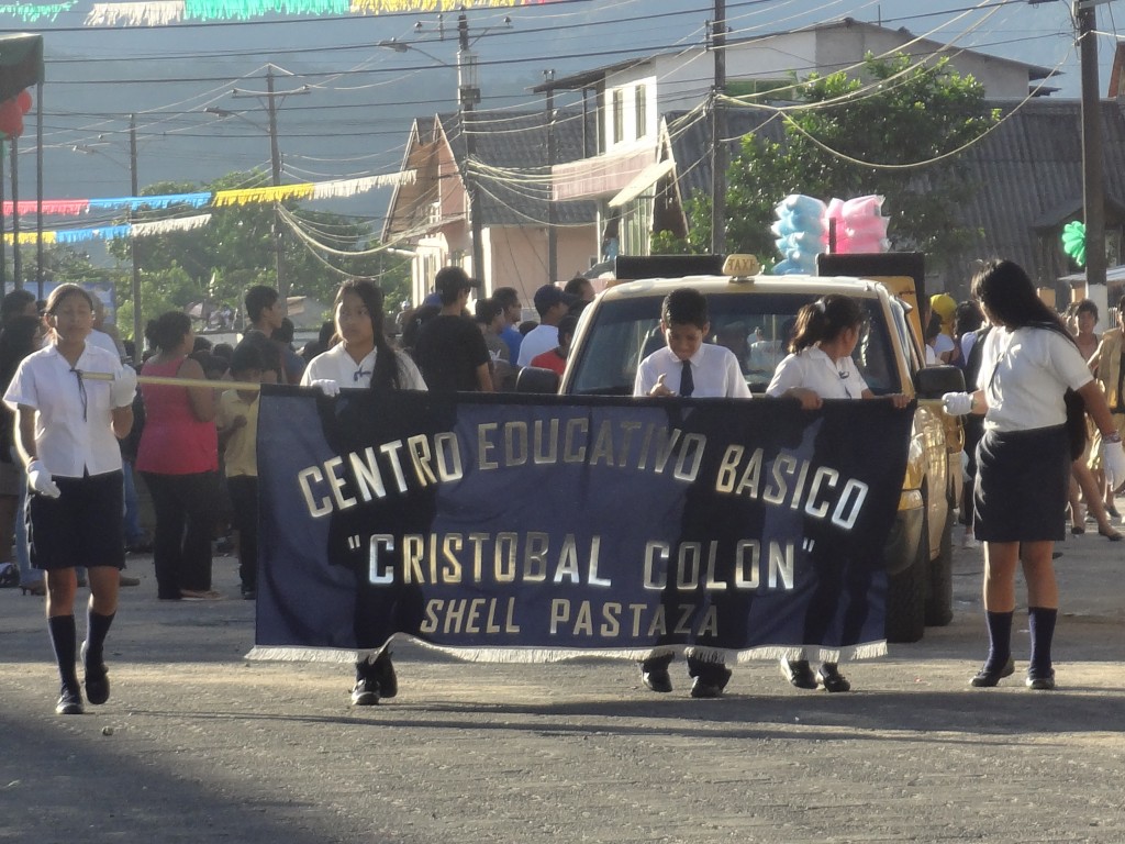 Foto: Centro Educativo Cristobal colon - Shell (Pastaza), Ecuador