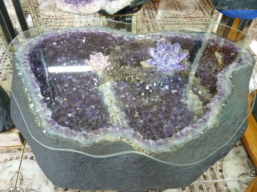 Foto: Minas de piedras semipreciosas. - Wanda (Misiones), Argentina