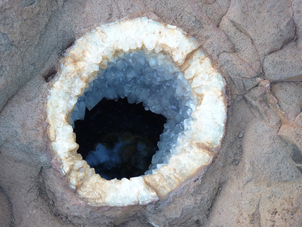 Foto: Minas de piedras semipreciosas. - Wanda (Misiones), Argentina