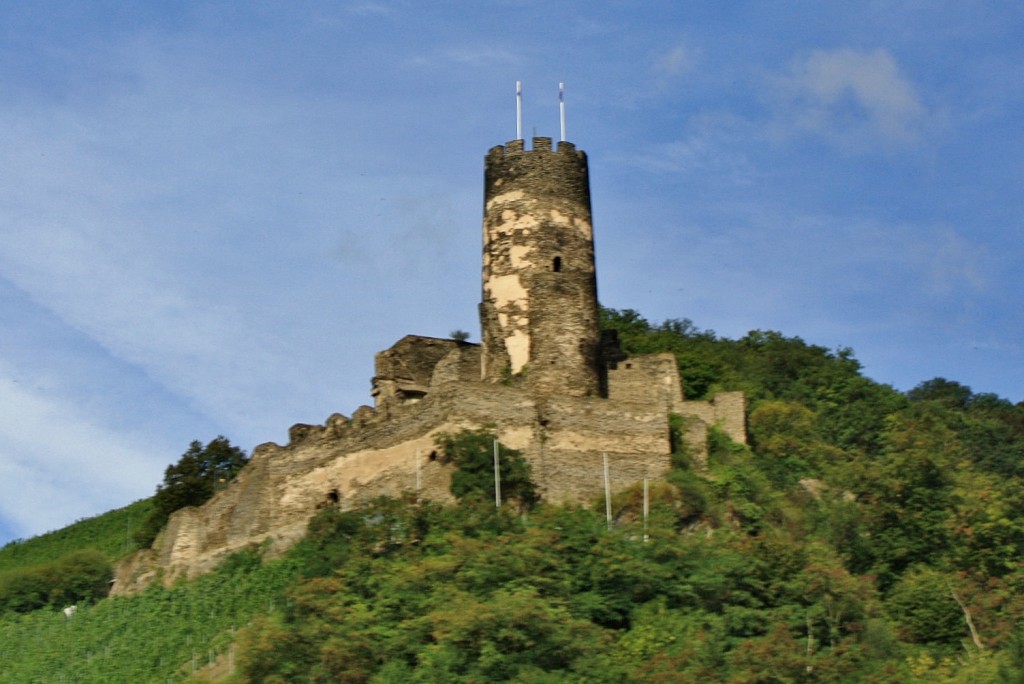 Foto: Ruina de un castillo - Bacharach (Rhineland-Palatinate), Alemania