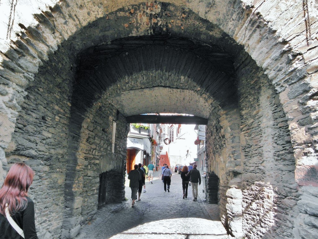 Foto: Puerta de la muralla - Bacharach (Rhineland-Palatinate), Alemania