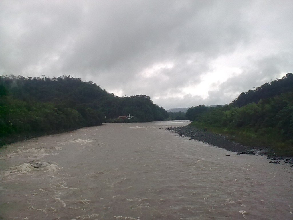 Foto: Puente sobre el Pastaza - Pyuo (Pastaza), Ecuador