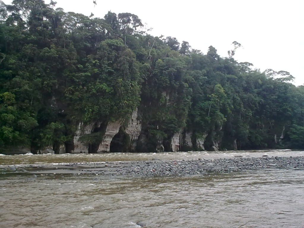 Foto: Antiguo Lugar por donde se transitava - Pyuo (Pastaza), Ecuador