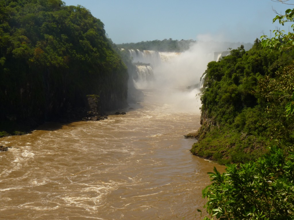 Foto: Río Iguazú - Cataratas del Iguazú (Misiones), Argentina