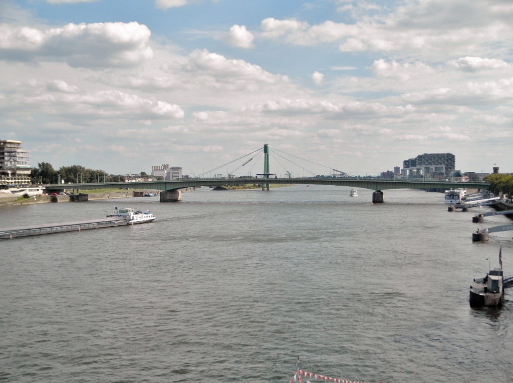 Foto: Vista del Rhein - Köln (Colonia) (North Rhine-Westphalia), Alemania