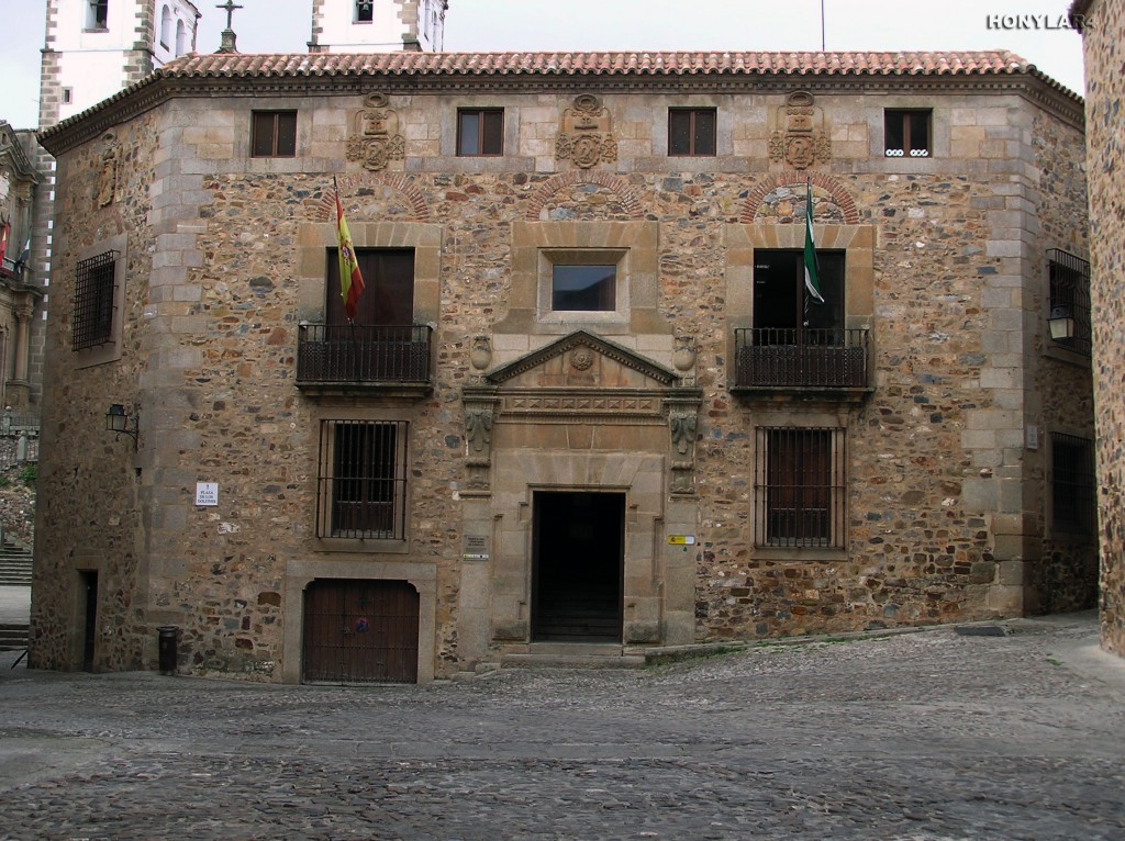 Foto: * CASA DE OBRAS PUBLICAS - Caceres (Cáceres), España