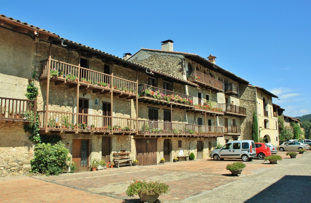 Foto: Calle de la Teixeda - Hostalets d´en Bas (La Vall d´en Bas) (Girona), España