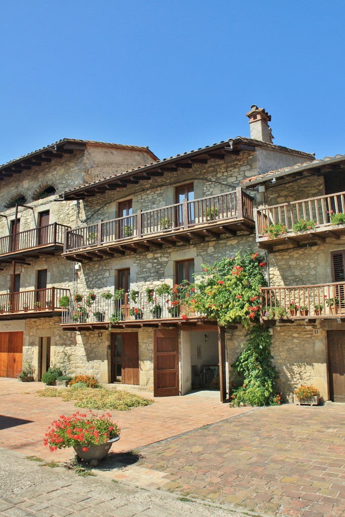 Foto: Calle de la Teixeda - Hostalets d´en Bas (La Vall d´en Bas) (Girona), España