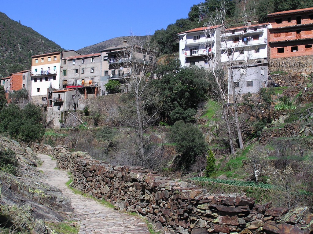 Foto: * RUTA CHORRO DE LA MEANCERA - El Gasco (Cáceres), España