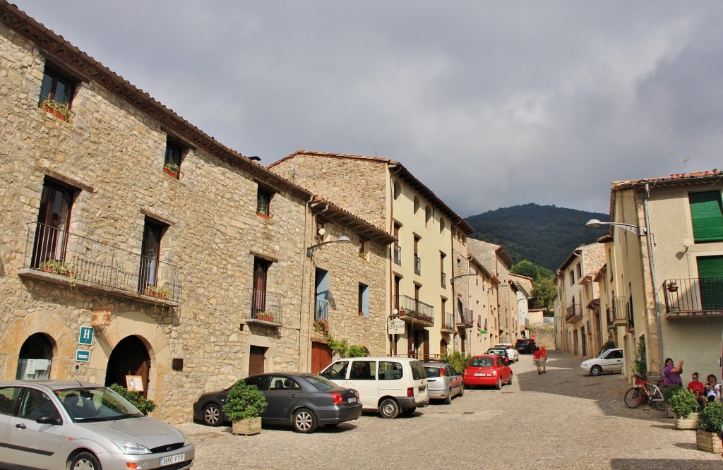 Foto: Vista del pueblo - Oix (Girona), España