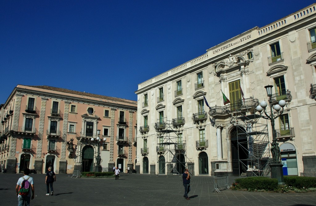 Foto: Plaza de la Universidad - Catania (Sicily), Italia