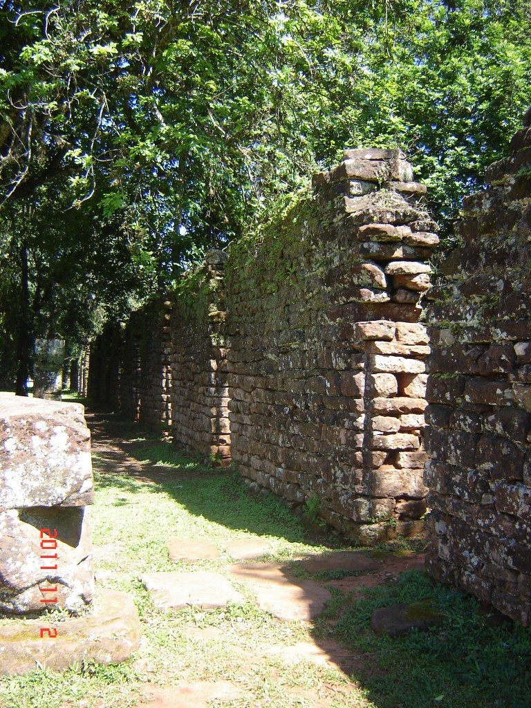Foto: Ruinas de la Misión Jesuítica de San Ignacio - San Ignacio (Misiones), Argentina