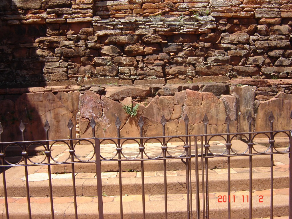 Foto: Ruinas de la Misión Jesuítica de San Ignacio - San Ignacio (Misiones), Argentina