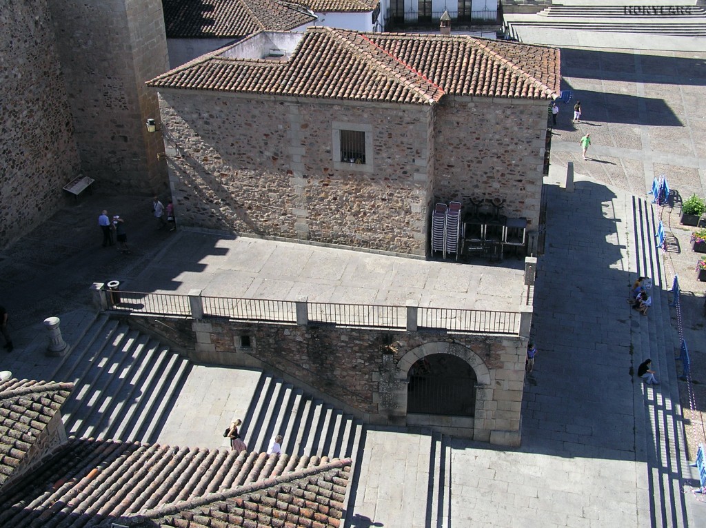 Foto: * ESCALINATA ARCO DE LA ESTRELLA - Caceres (Cáceres), España