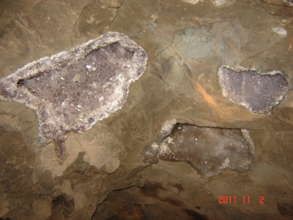 Foto: Mina de piedras semi preciosas - Wanda (Misiones), Argentina