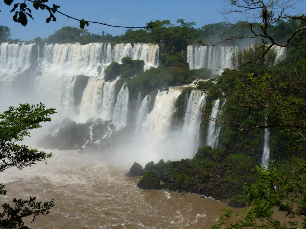 Foto: Salto San Martín, Mbiguá y Bernabé Méndez. - Iguazú (Misiones), Argentina