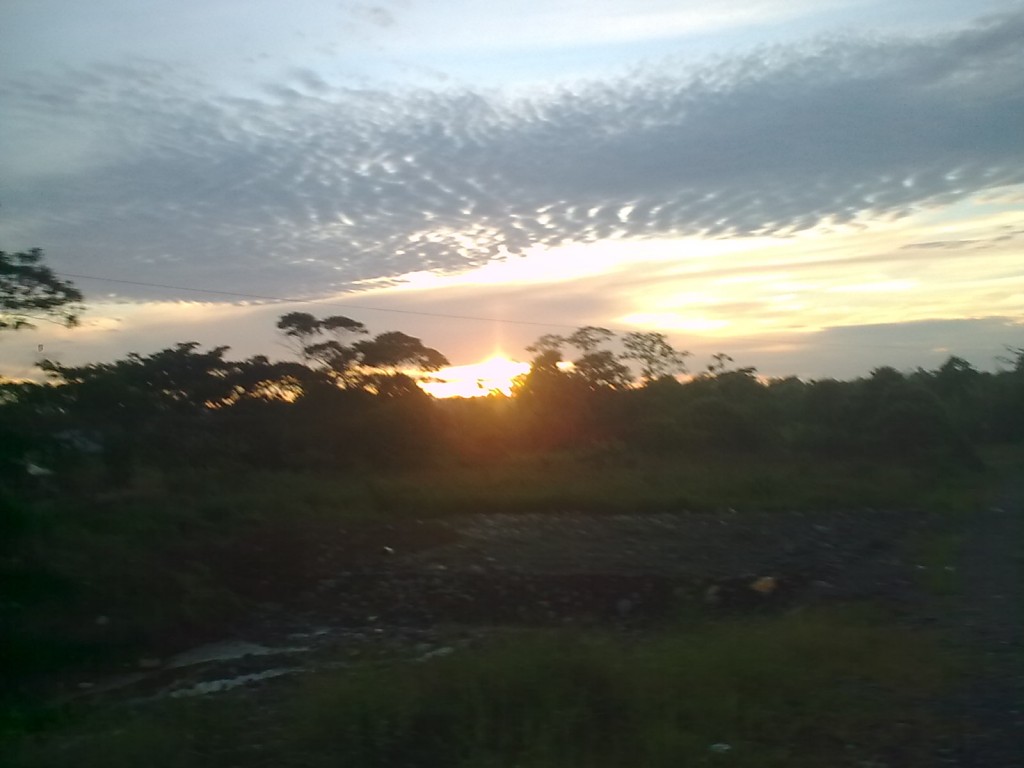 Foto: Amanecer - Puyo (Pastaza), Ecuador