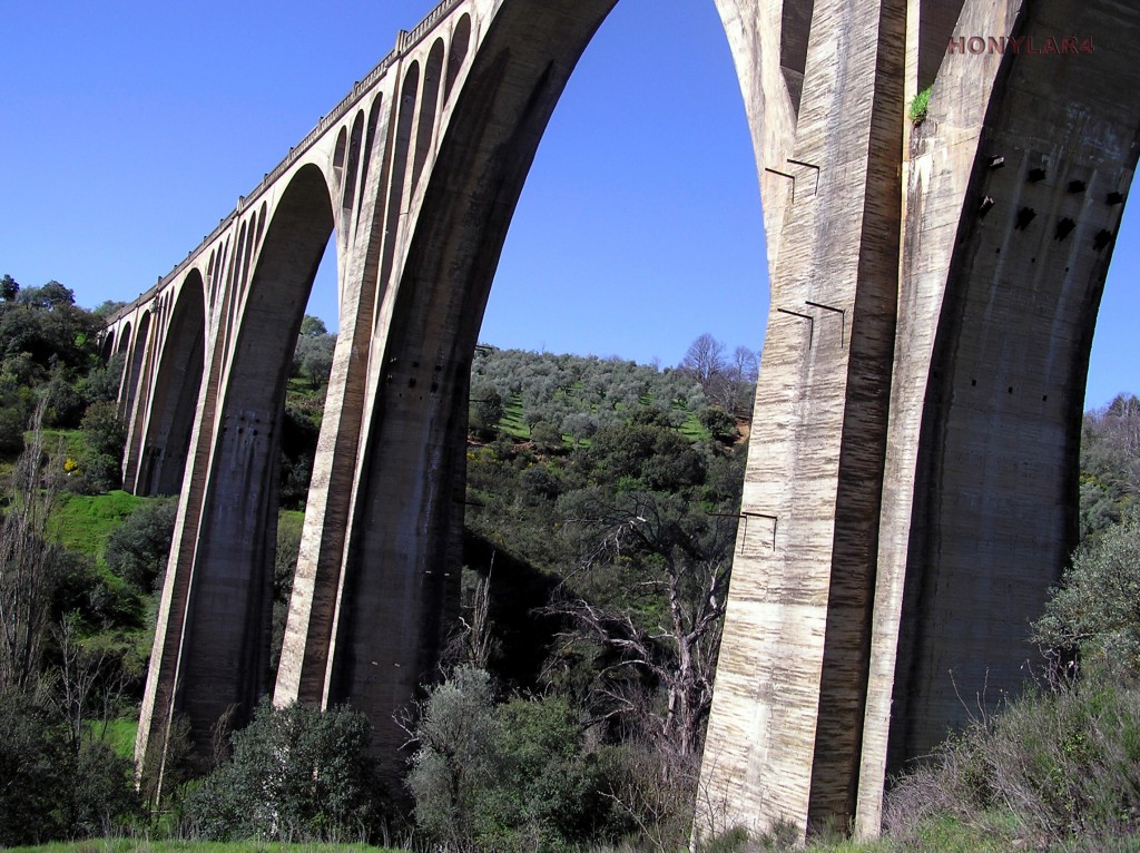 Foto: * ANTIGUA VIA DEL TREN - Guadalupe (Cáceres), España