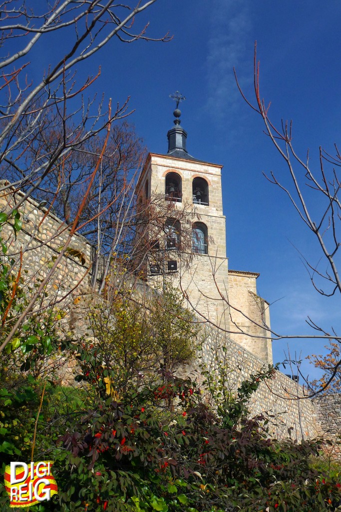 Foto: Campanario de la iglesia de Santa María. - Cogolludo (Guadalajara), España