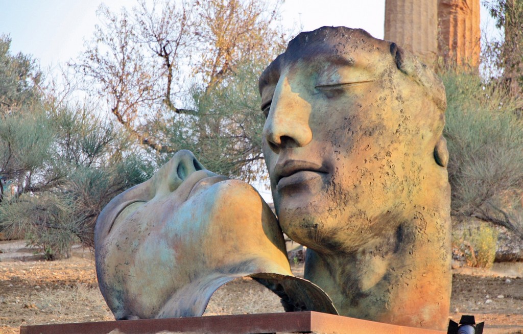 Foto: Estátua en el Valle de los Templos - Agrigento (Sicily), Italia