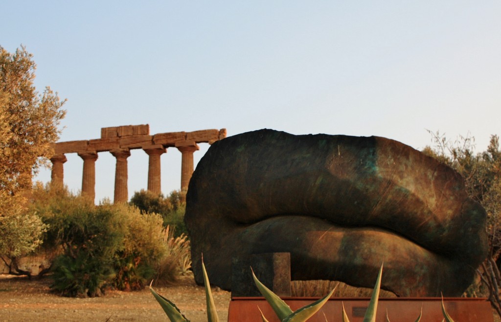 Foto: Estátua en el Valle de los Templos - Agrigento (Sicily), Italia