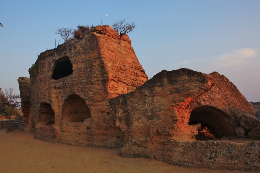 Foto: Valle de los Templos (Murallas) - Agrigento (Sicily), Italia