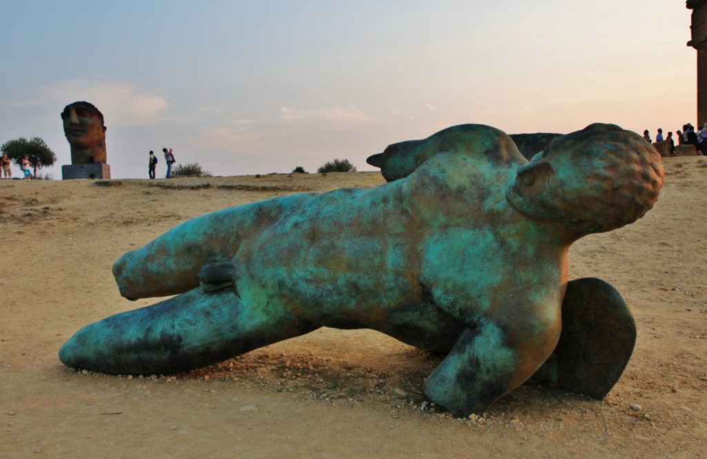 Foto: Estátua en el Valle de los Templos - Agrigento (Sicily), Italia